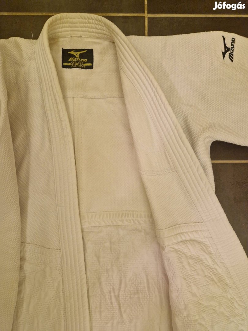 Felnőtt férfi judo kabát