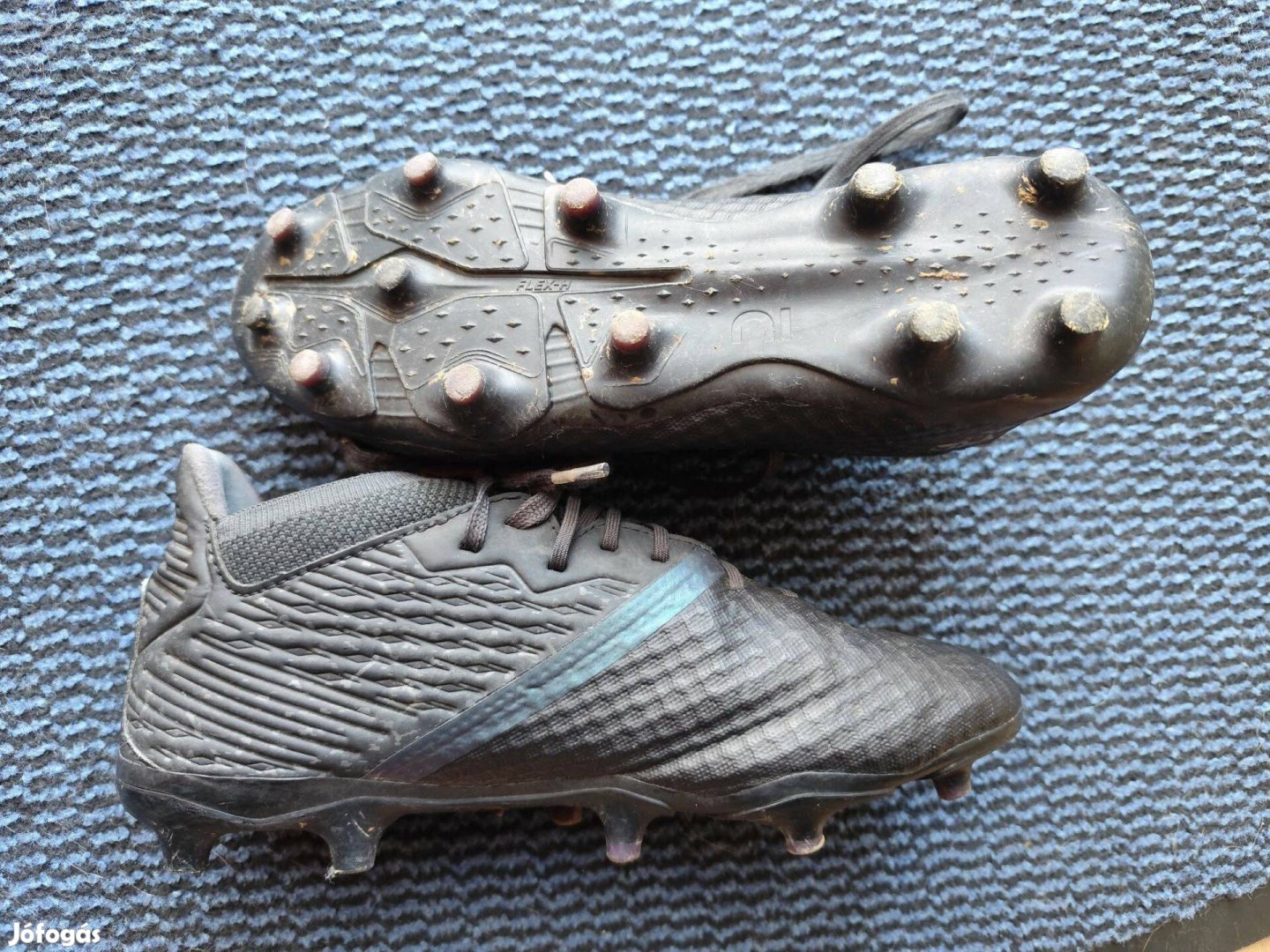 Felnőtt futballcipő