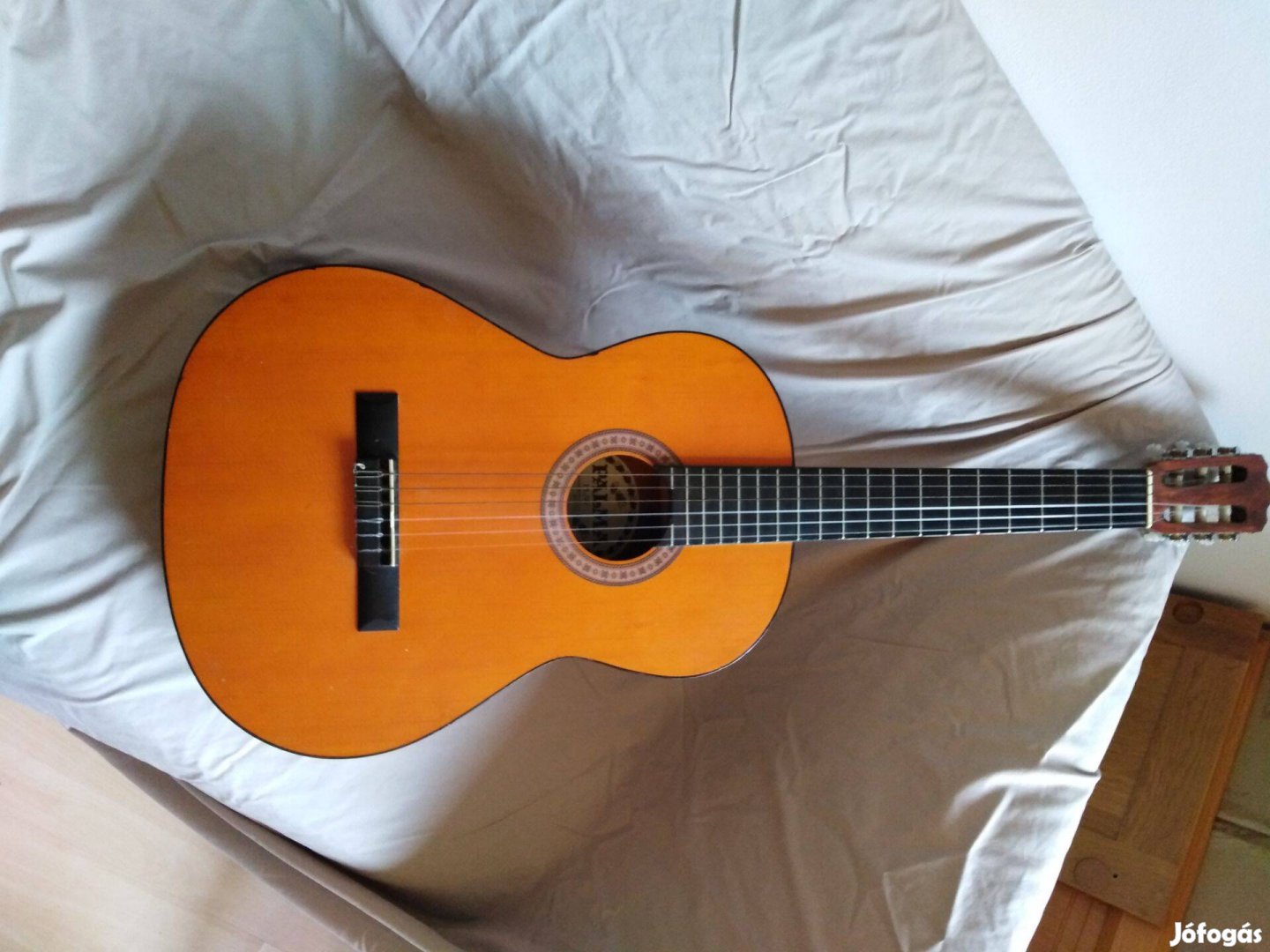 Felnőtt méretű Palma klasszikus gitár eladó