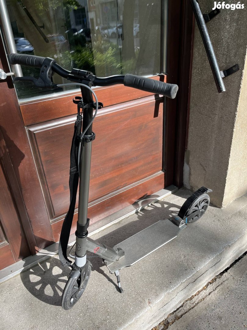 Felnőtt roller Revoe Max
