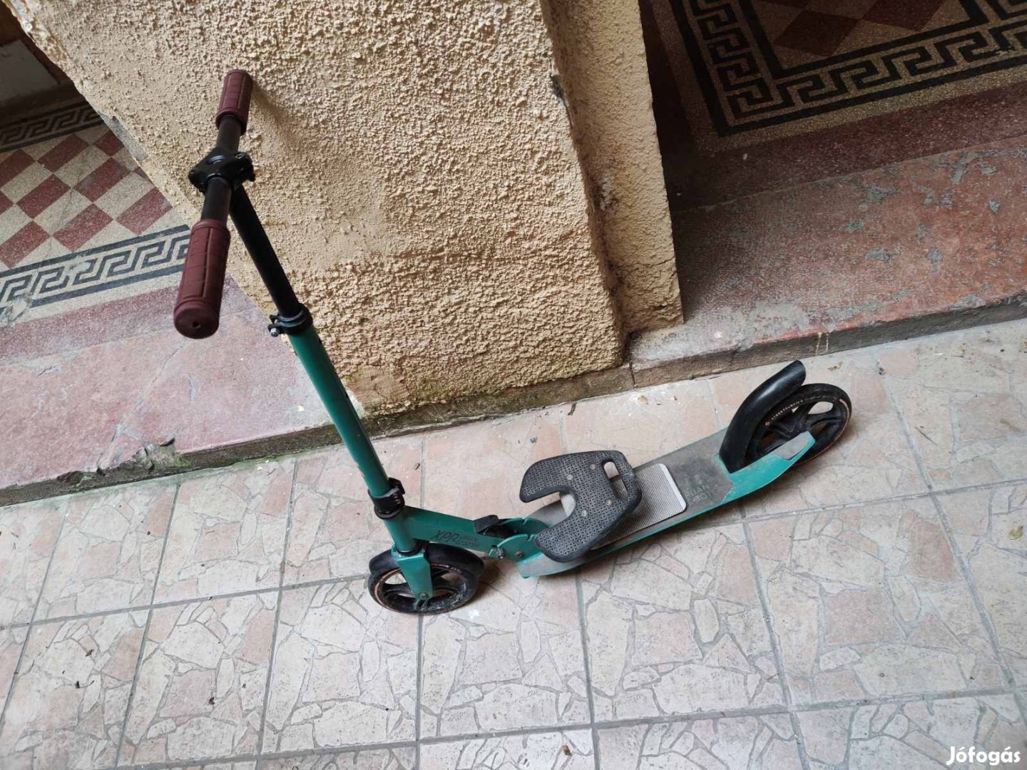 Felnőtt roller gyerek fellépővel