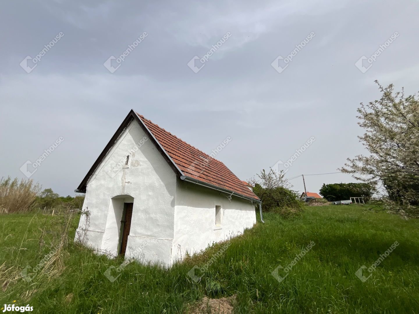 Felsőcsatáron eladó zárt kert 5.500.000.-Ft