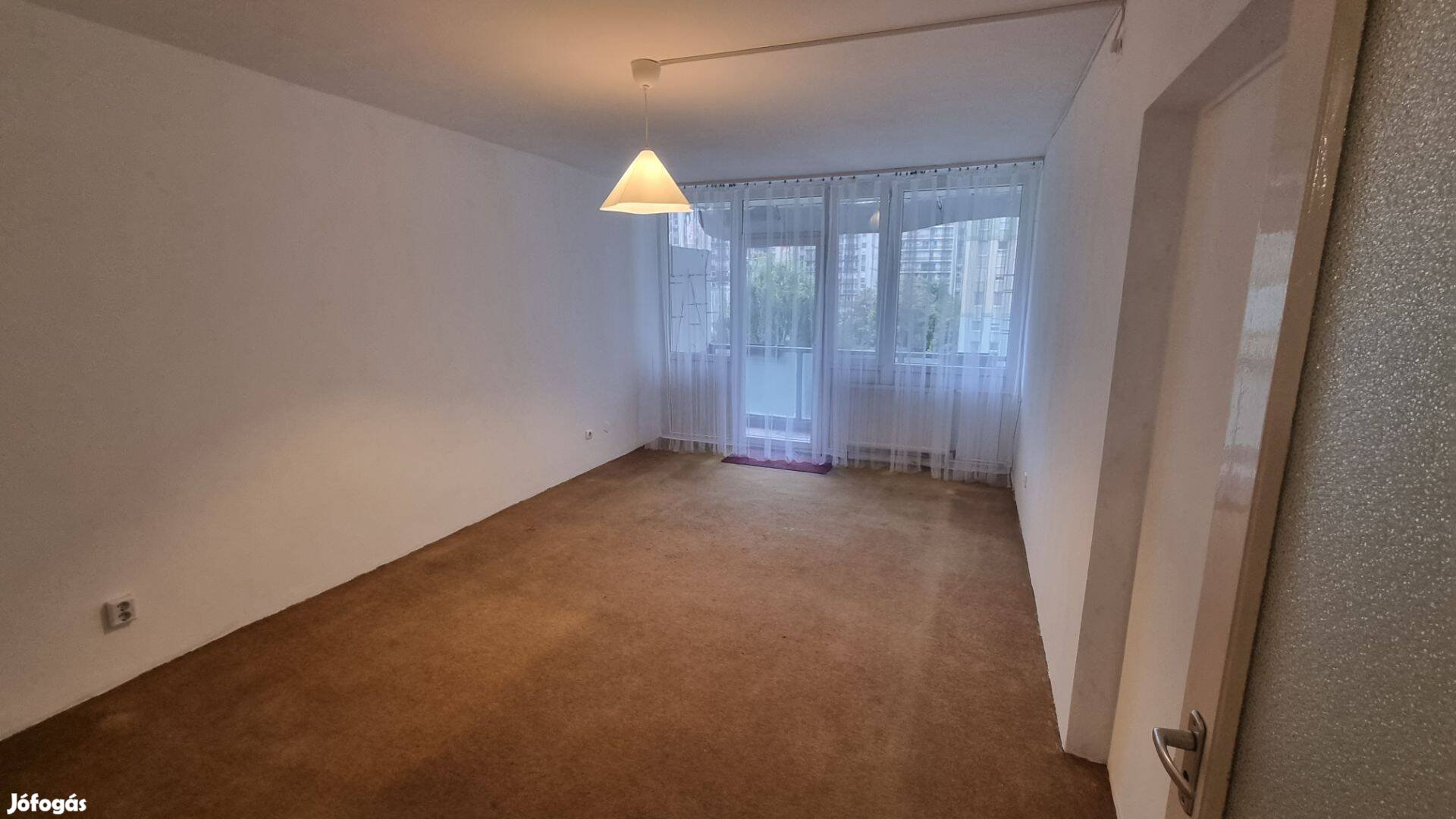 Felújítandó, Tökéletes ALAP Egy Saját Ízlésű Otthonhoz