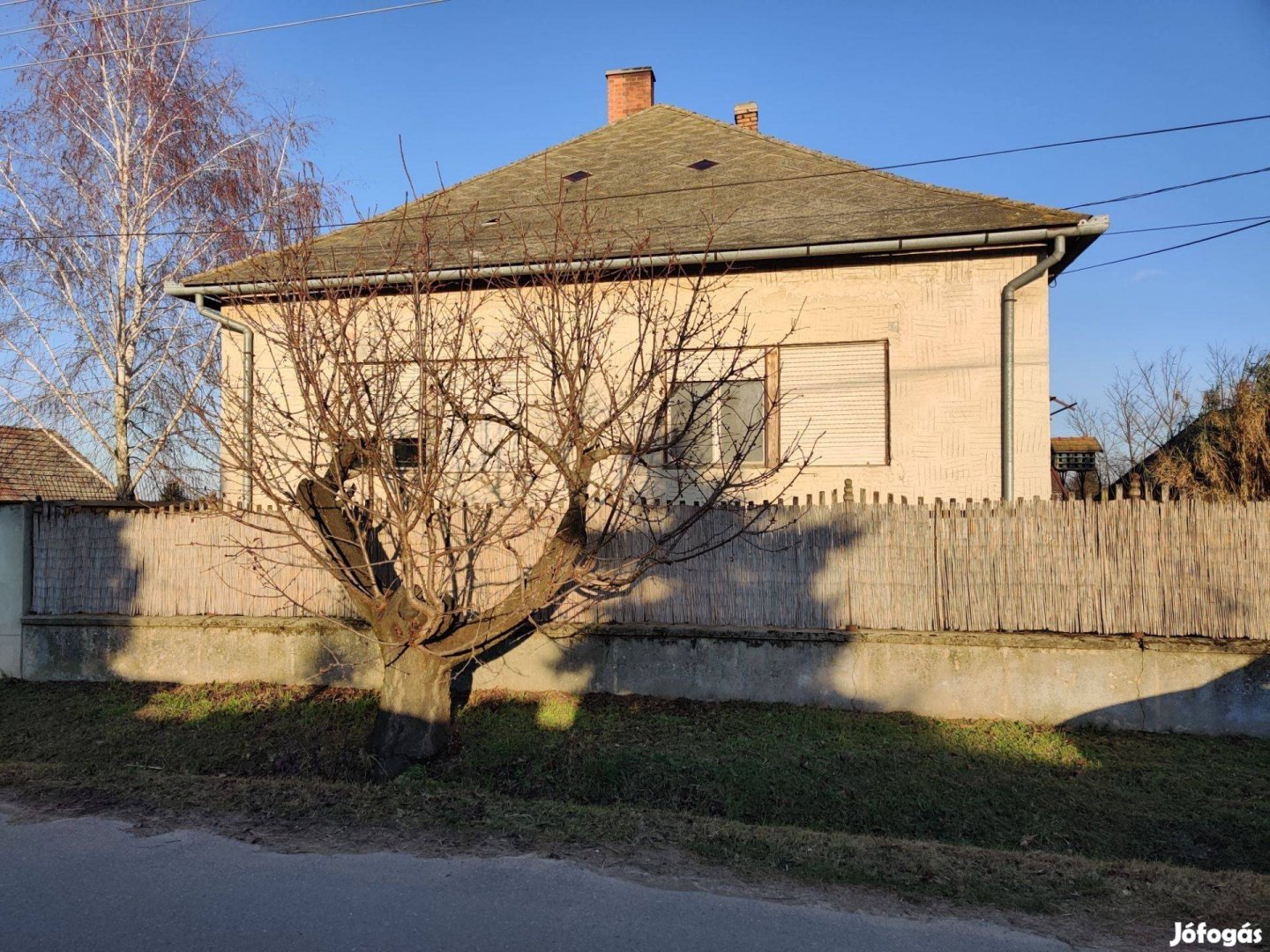 Felújítandó családi ház Dunaföldváron