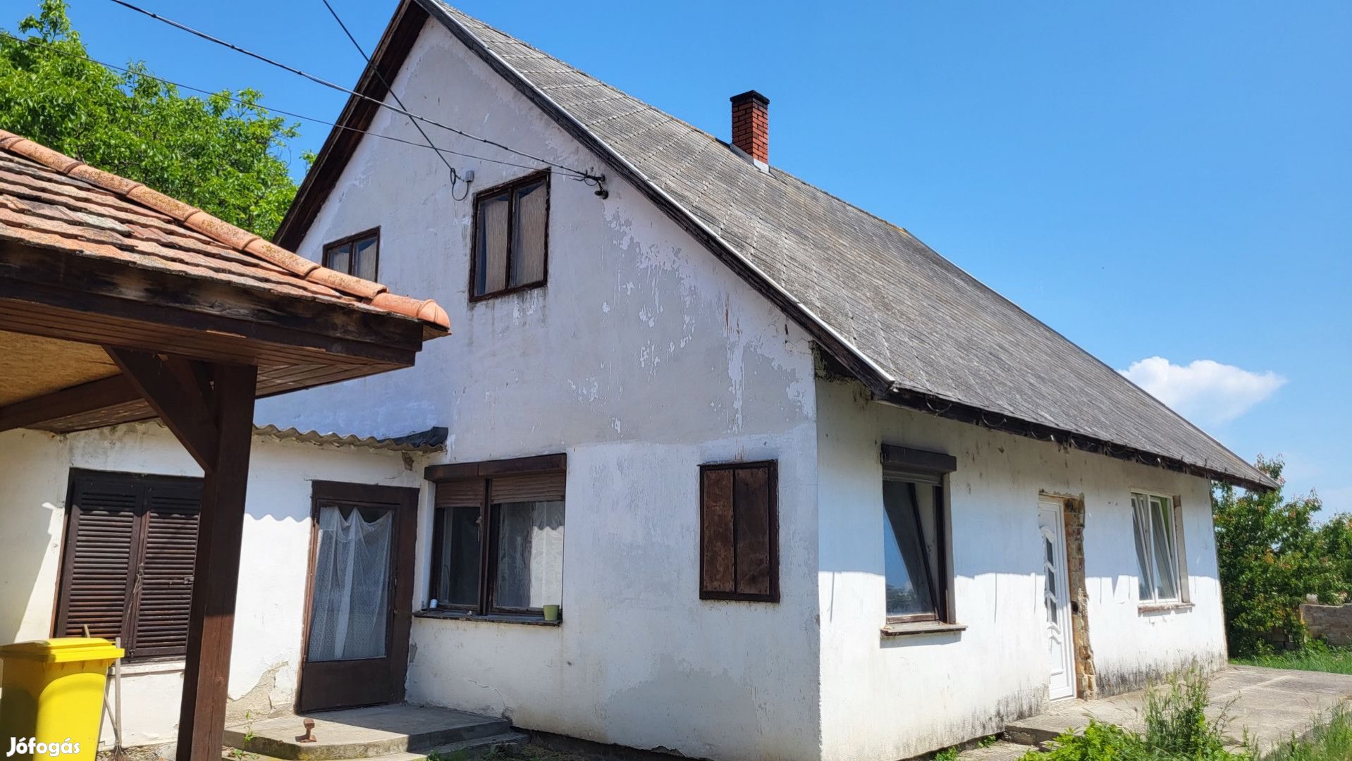 Felújításra szorúló 2 családi ház 1 telken eladó Balatonlellén!!!