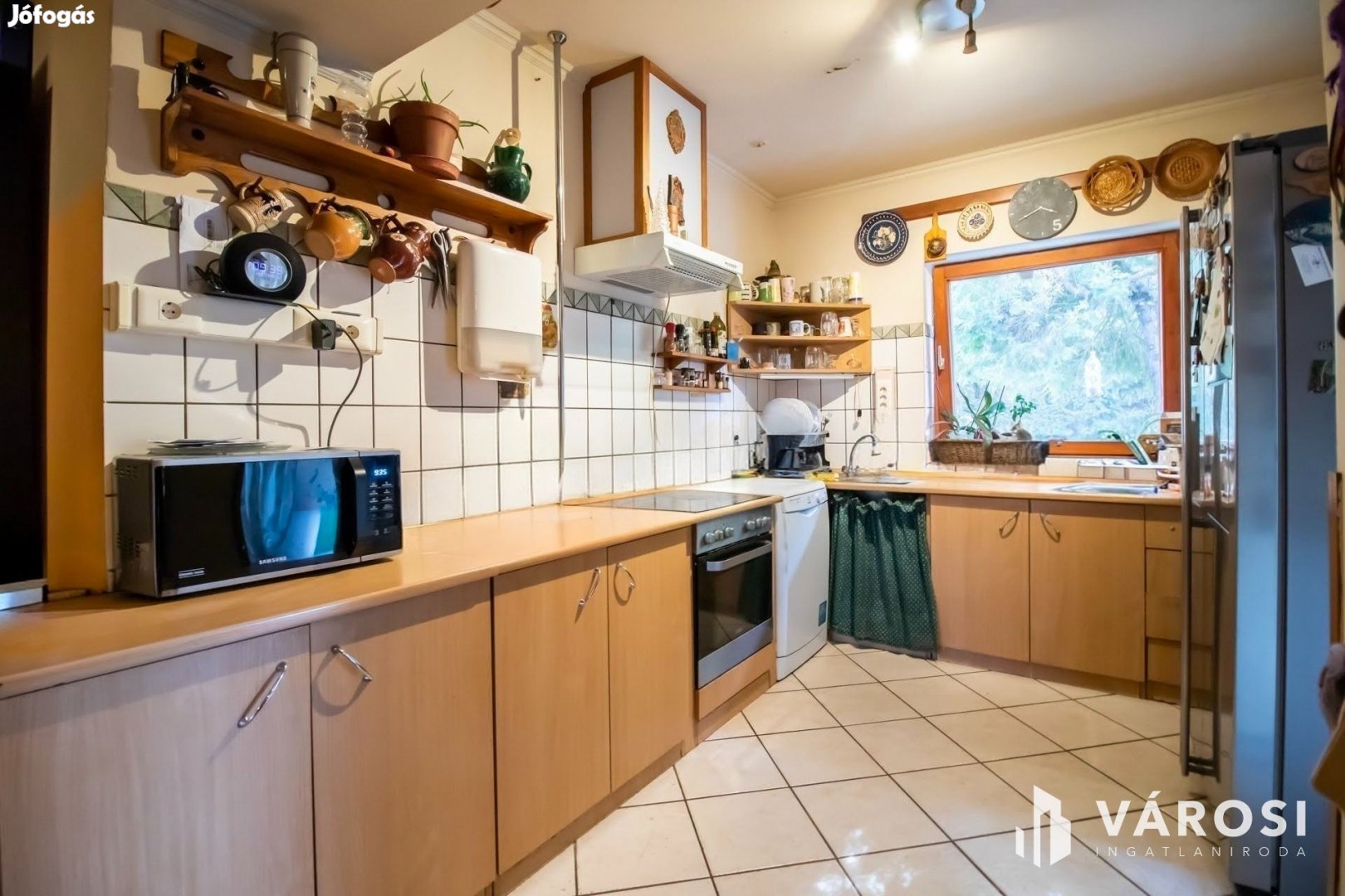 Felújított 5 szobás családi ház 1 kislakás