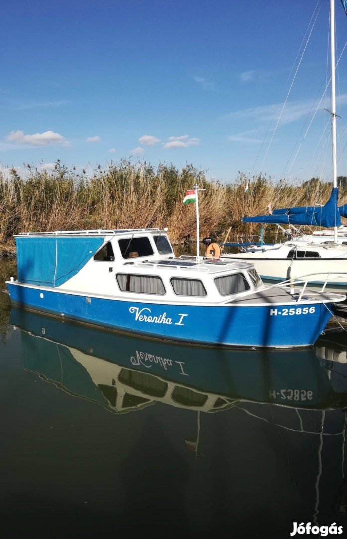 Felújított, elektromos Hoekstra Watersport hajó eladó