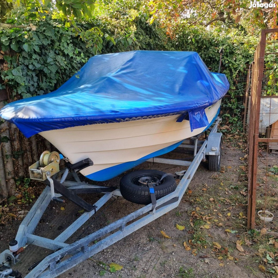 Felújitott, megkimélt Draco 6 szem belmotoros hajó eladó