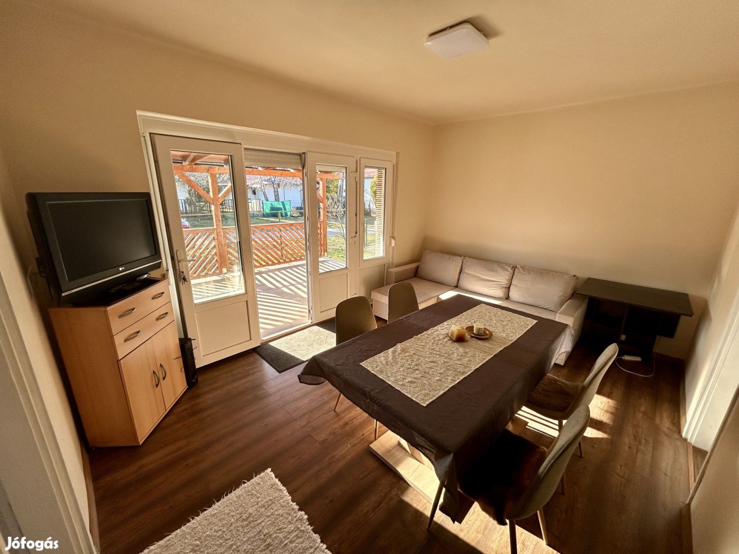 Felújított nyaraló eladó Fonyódligeten