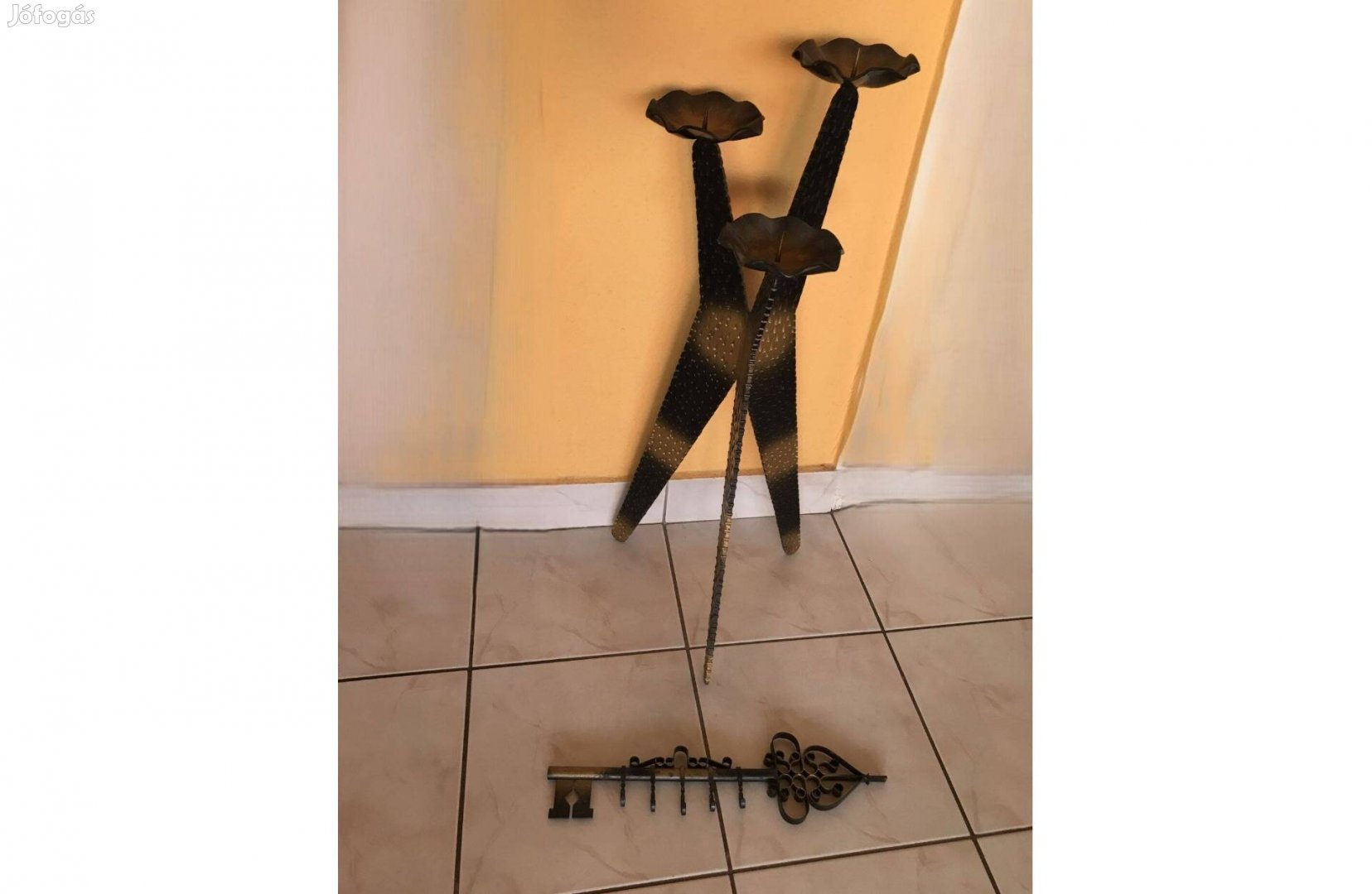 Fém 3 ágú gyertyatartó (75 cm magas), és kulcstartó
