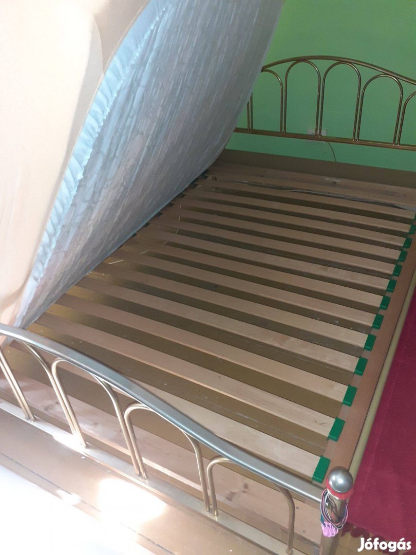 Fém ágykeret 140 x 200, matrac nélkül