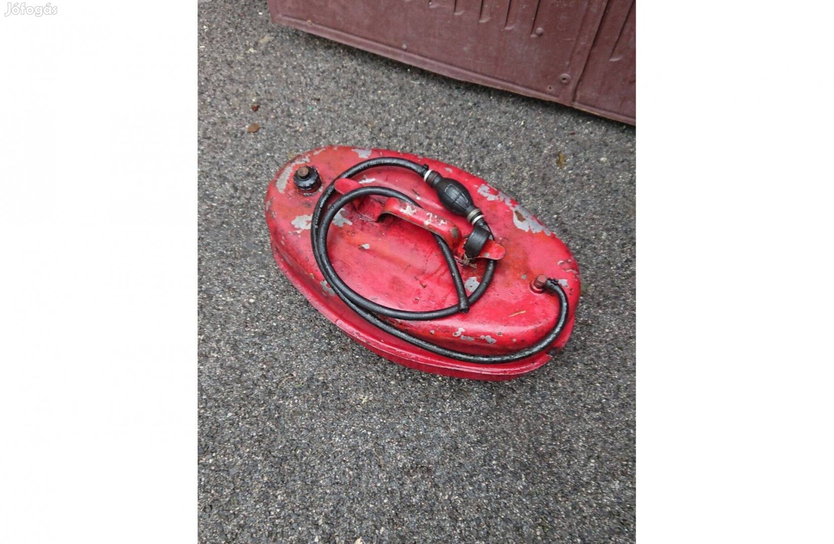 Fém benzintank 22L.-es