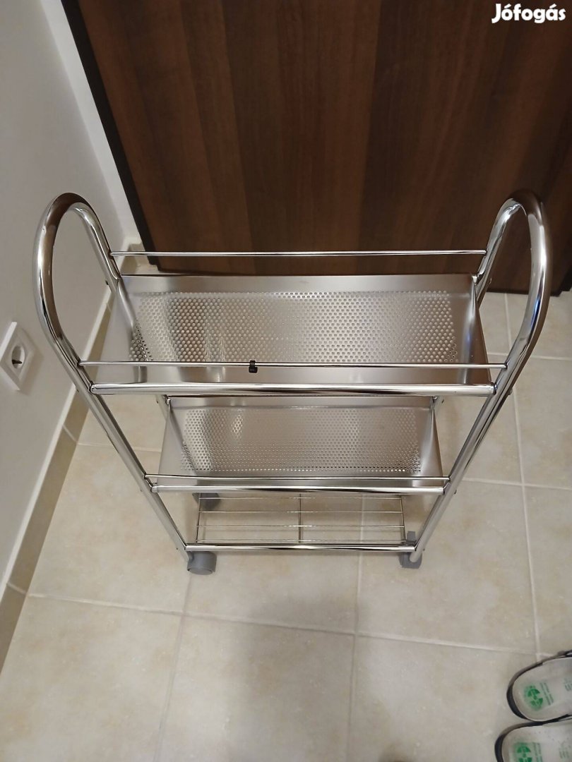 Fém görgős tároló állvány