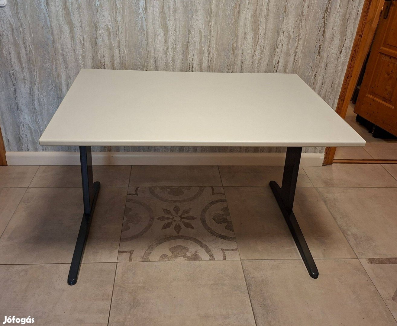 Fém irodai asztal 2db