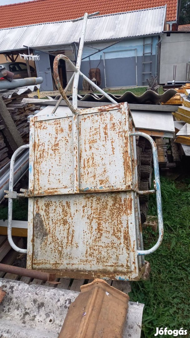 Fém kiskocsi / pótkocsi eladó