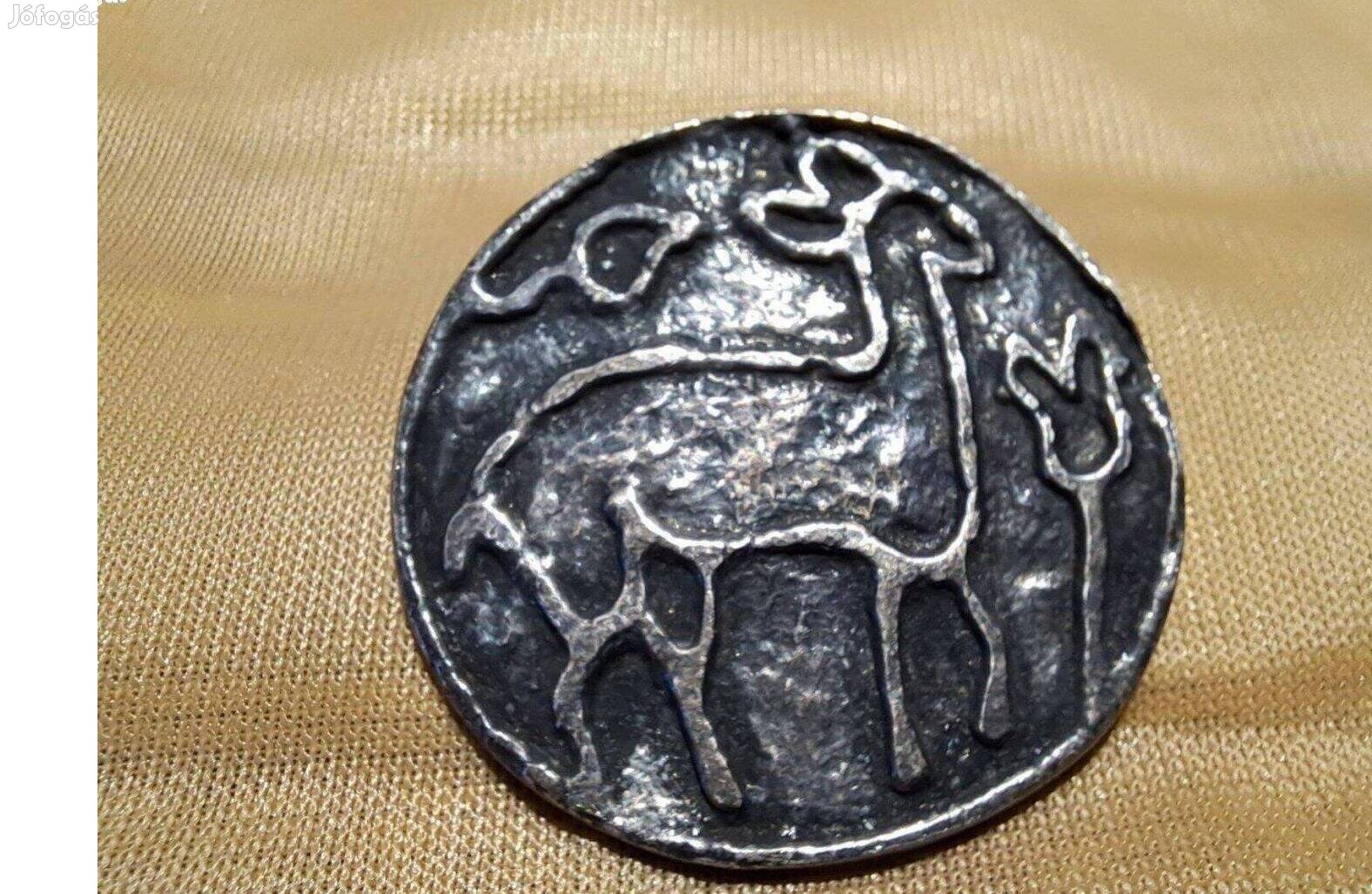 Fém kitűző/fibula