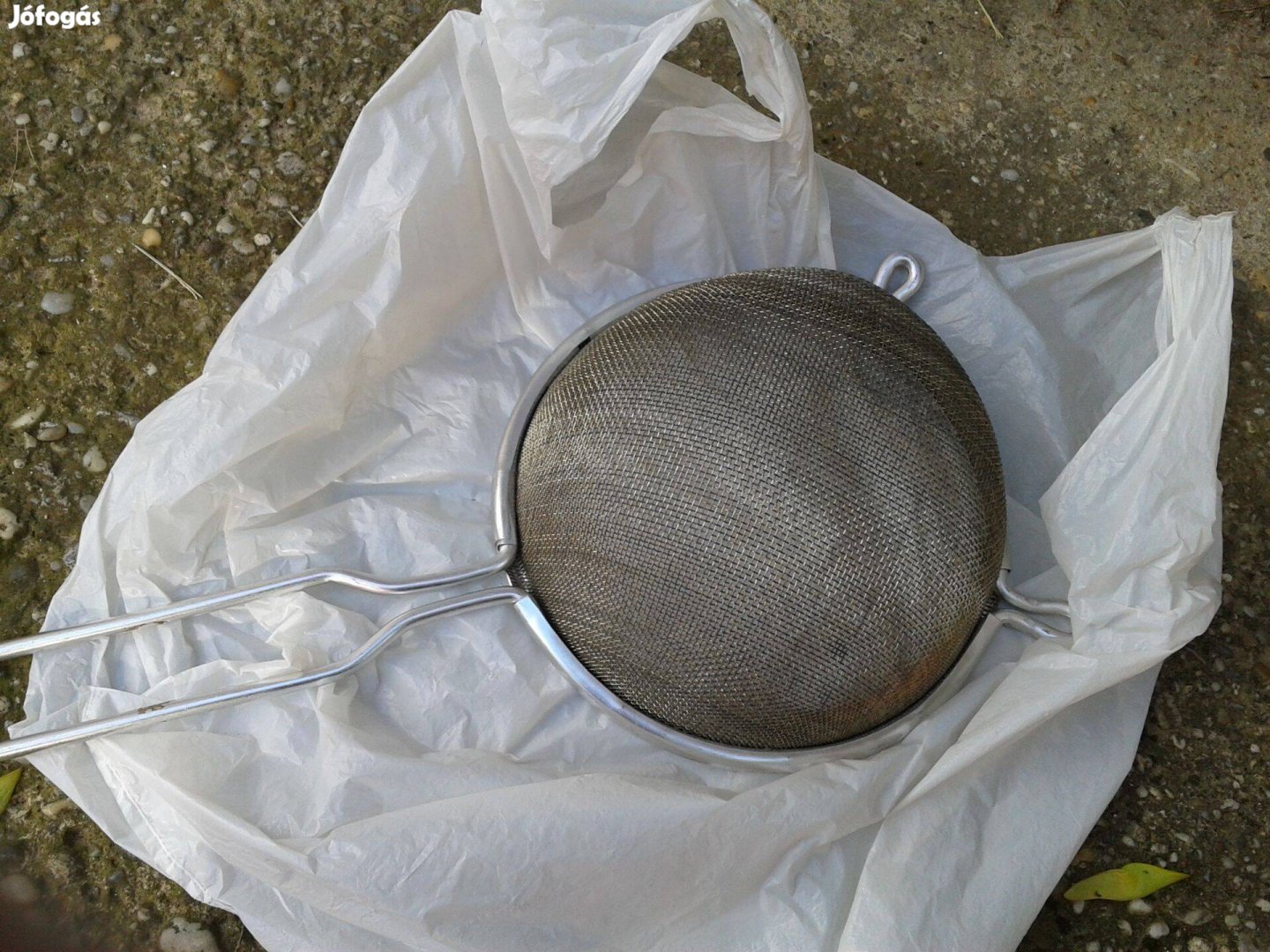 Fém konyhai passzírozó szűrő 16 cm-es átmérővel
