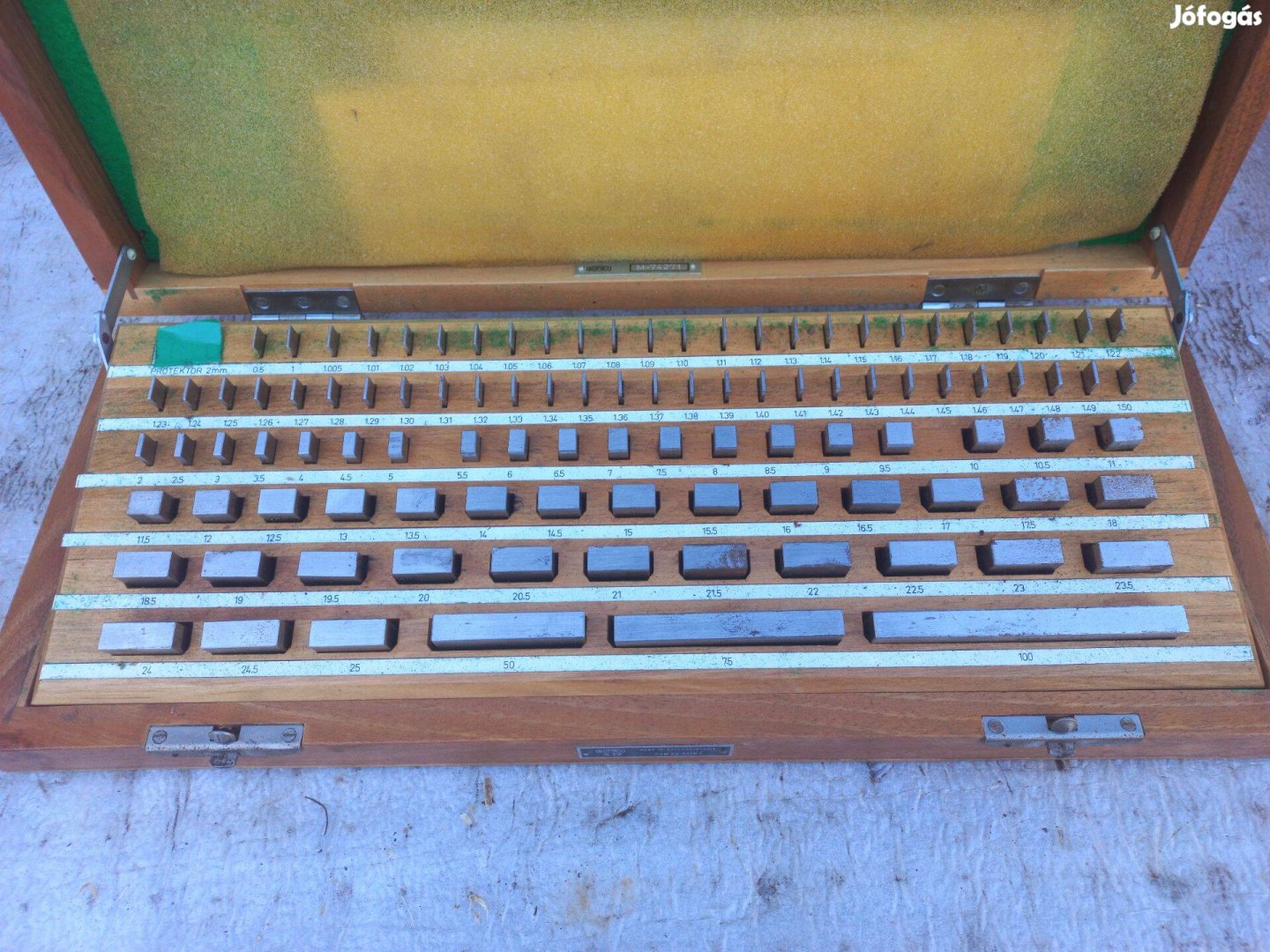 Fém mérőhasábkészlet