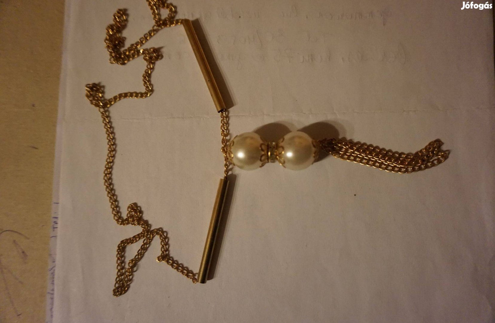 Fém nyaklánc két nagy tenyésztett gyönggyel gyöngyös medállal eladó
