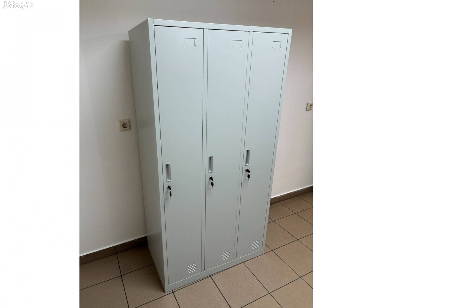 Fém öltözőszekrény hosszú ajtós UNI3.1