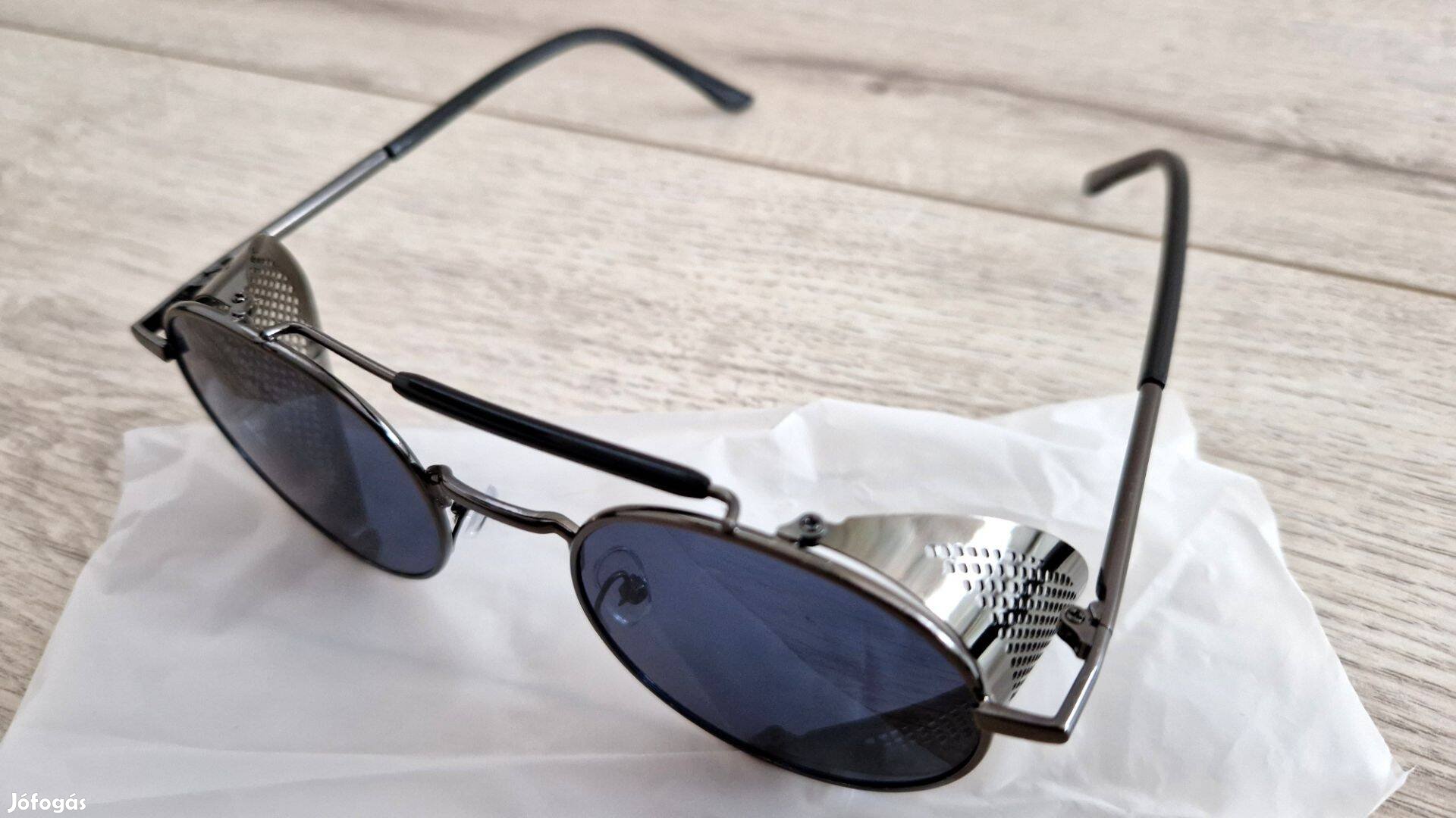 Fém szemvédős napszemüveg elegáns divatos UV400 - Metal