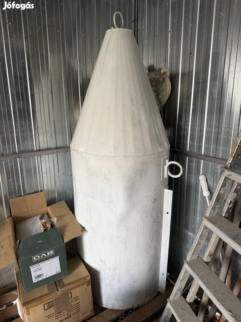 Fém úszóbója, jelzőbója