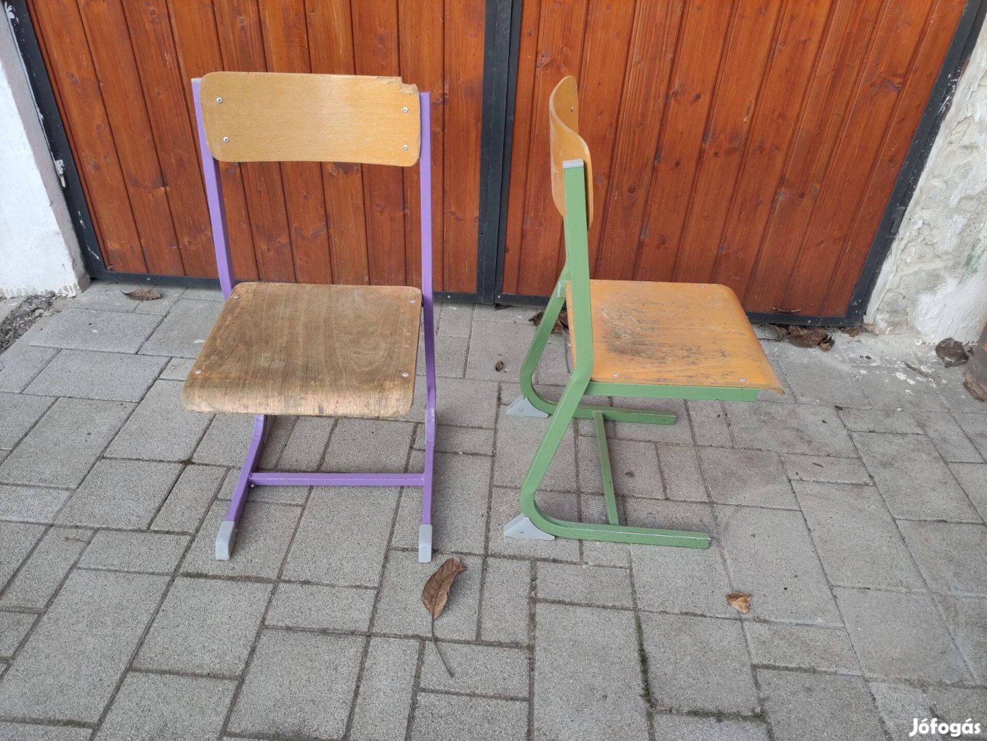 Fém vázas székek eladók