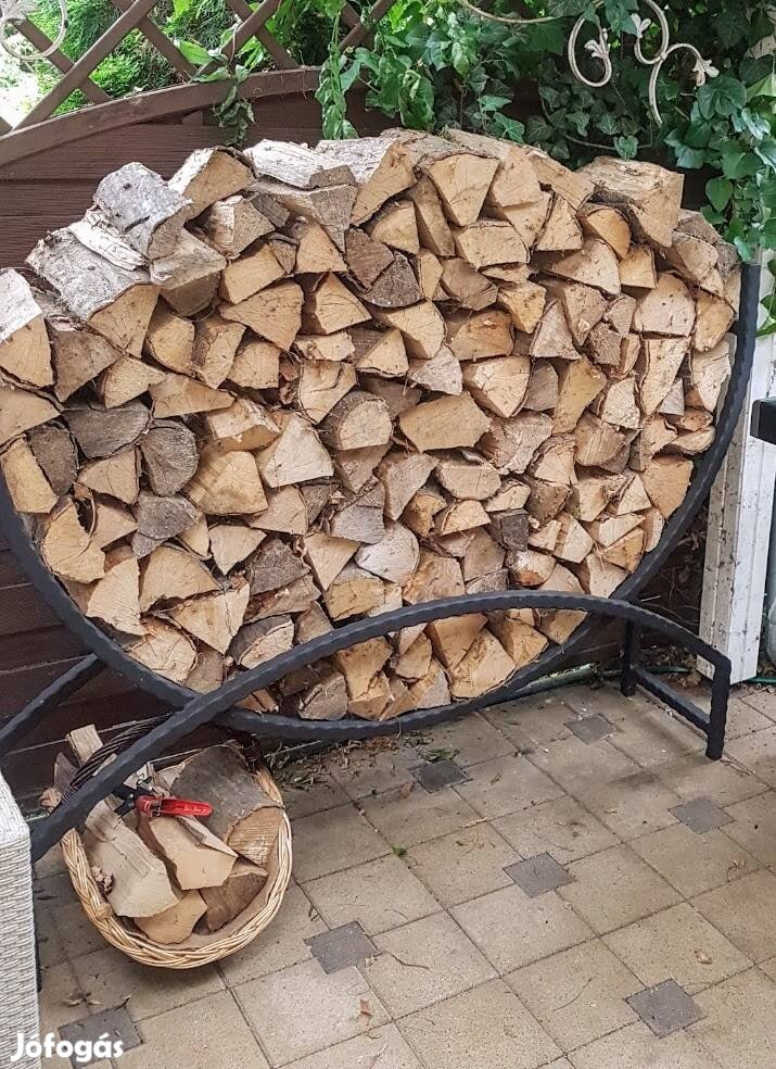 Fémből készült tároló , kép szerinti anyag tárolására