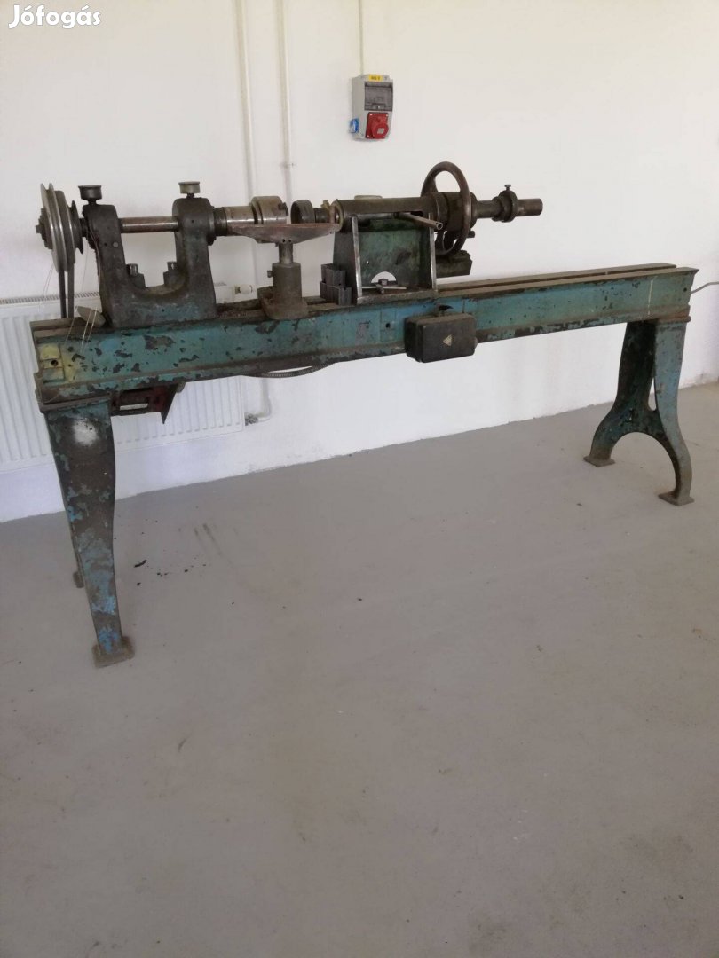 Fémnyomó gép eladó