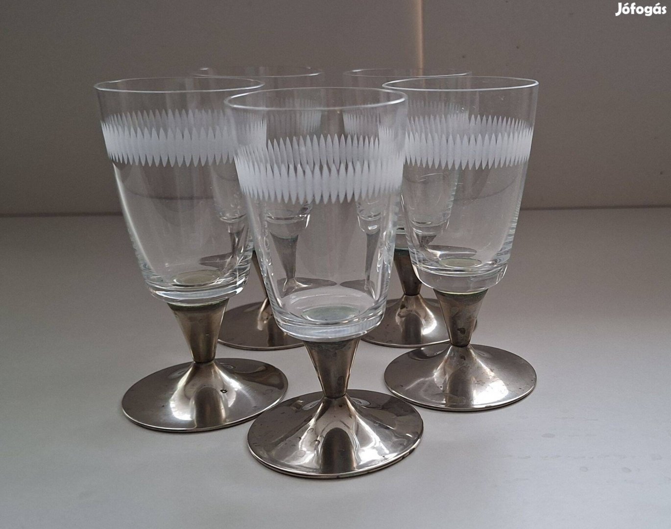 Fémtalpas pohár metszett üveg