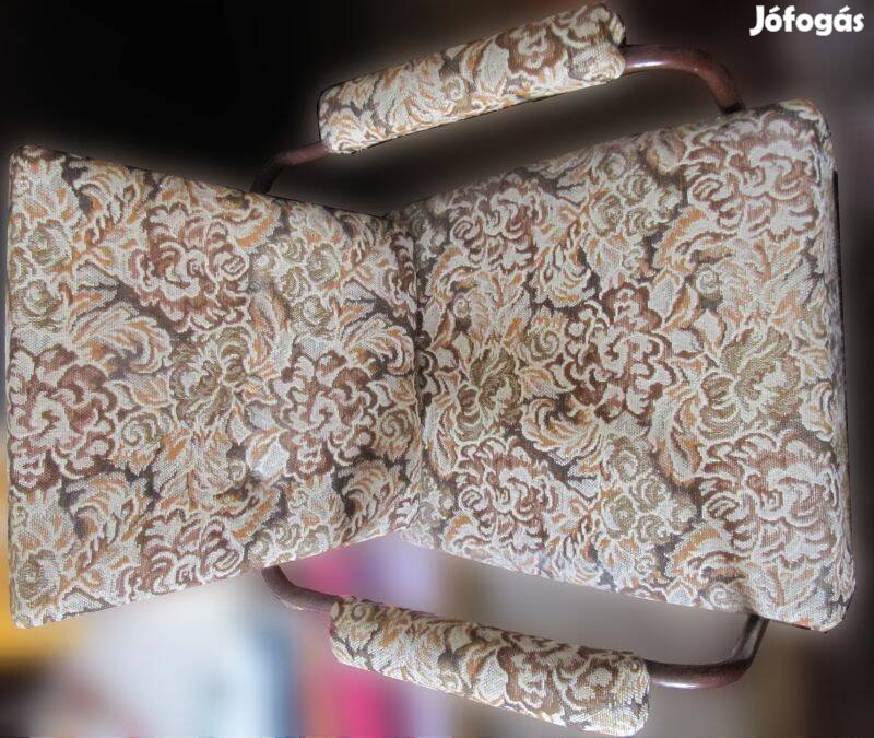 Fémvázas, kárpitozott székek és karosszékek