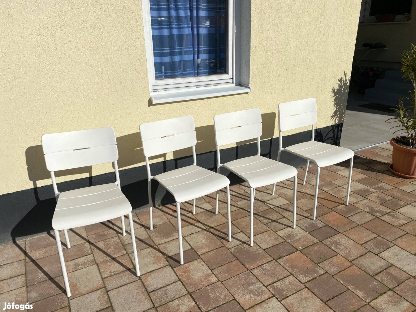 Fémvázas masszív erős szék Siófok