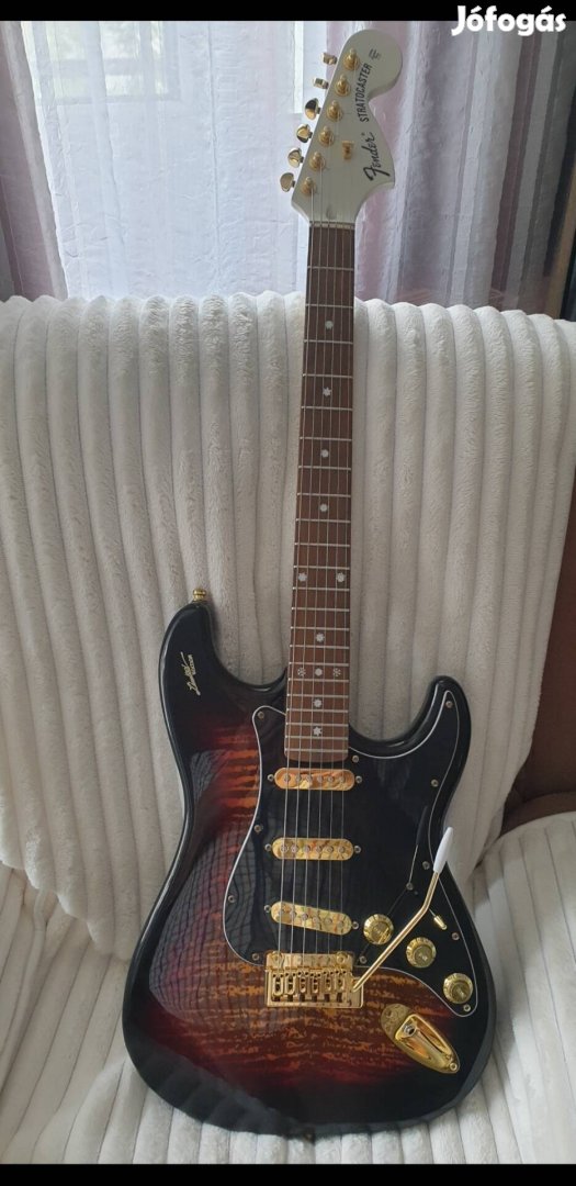 Fender Stratocaster Sunbirds GOLD utángyártott Német gitár.