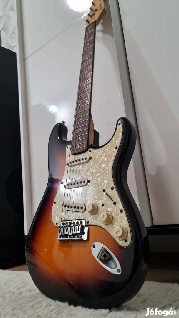 Fender stratocaster elektromos gitár kiváló állapotban 