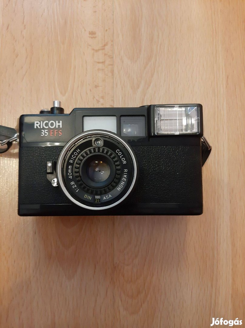 Fényképezőgép filmes Ricoh régi