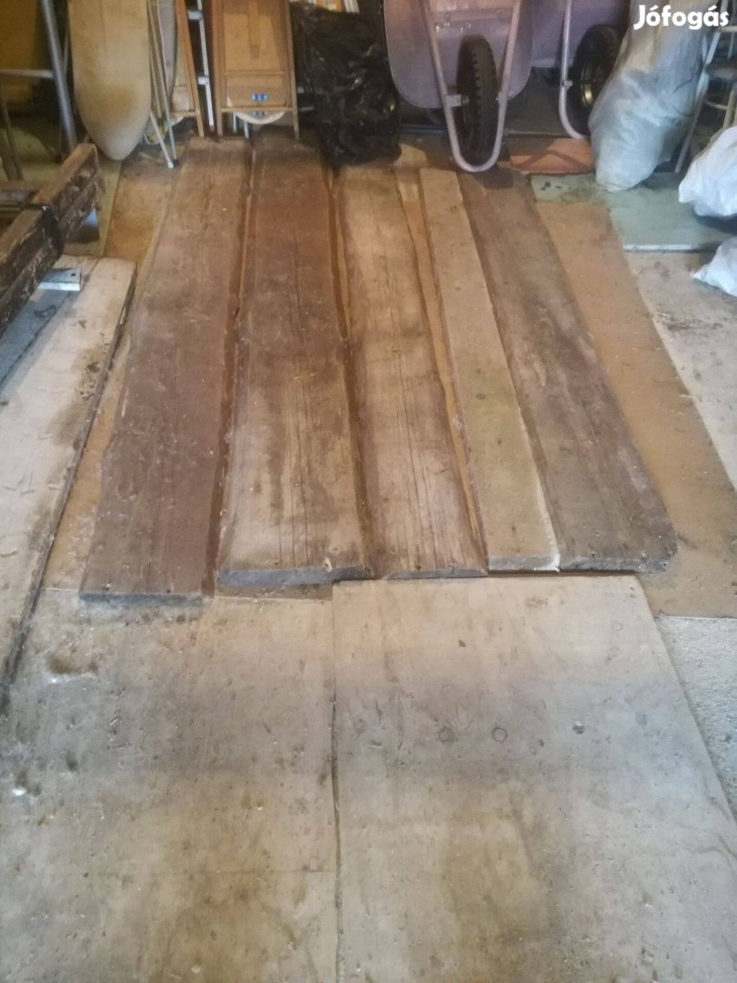 Fenyő Padló eladó