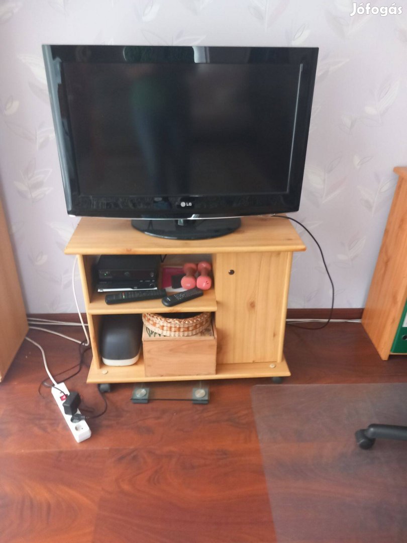 Fenyő TV állvány