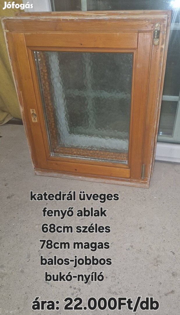 Fenyő ablak katedrál üveggel