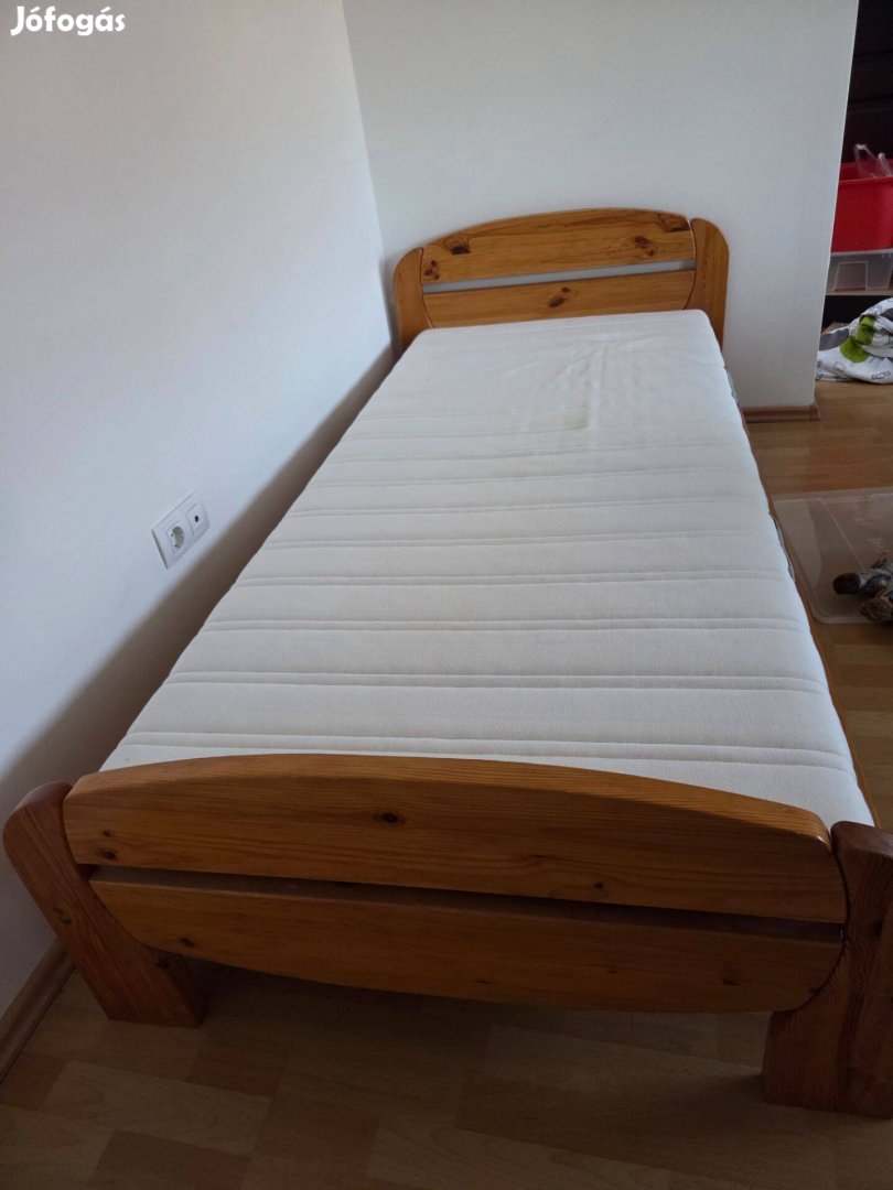 Fenyő ágy 90200