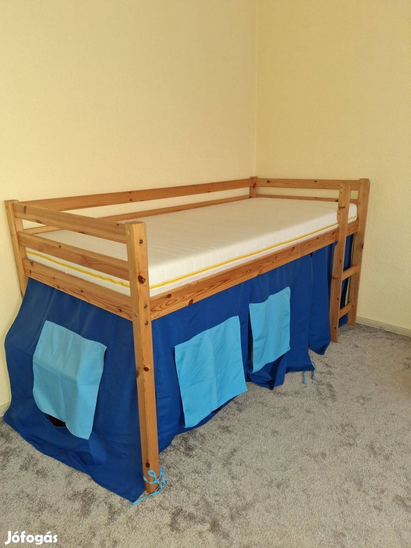 Fenyő ágy 90x200 matrac nélkül