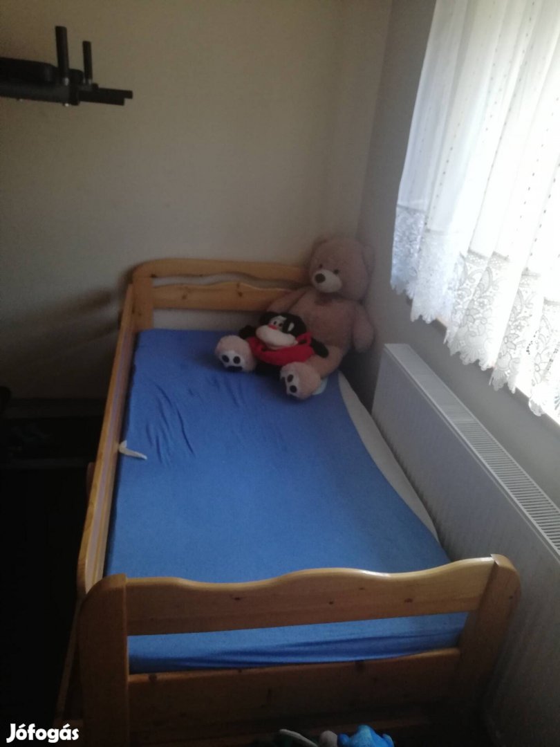 Fenyő gyermek ágy +vendégággyal 