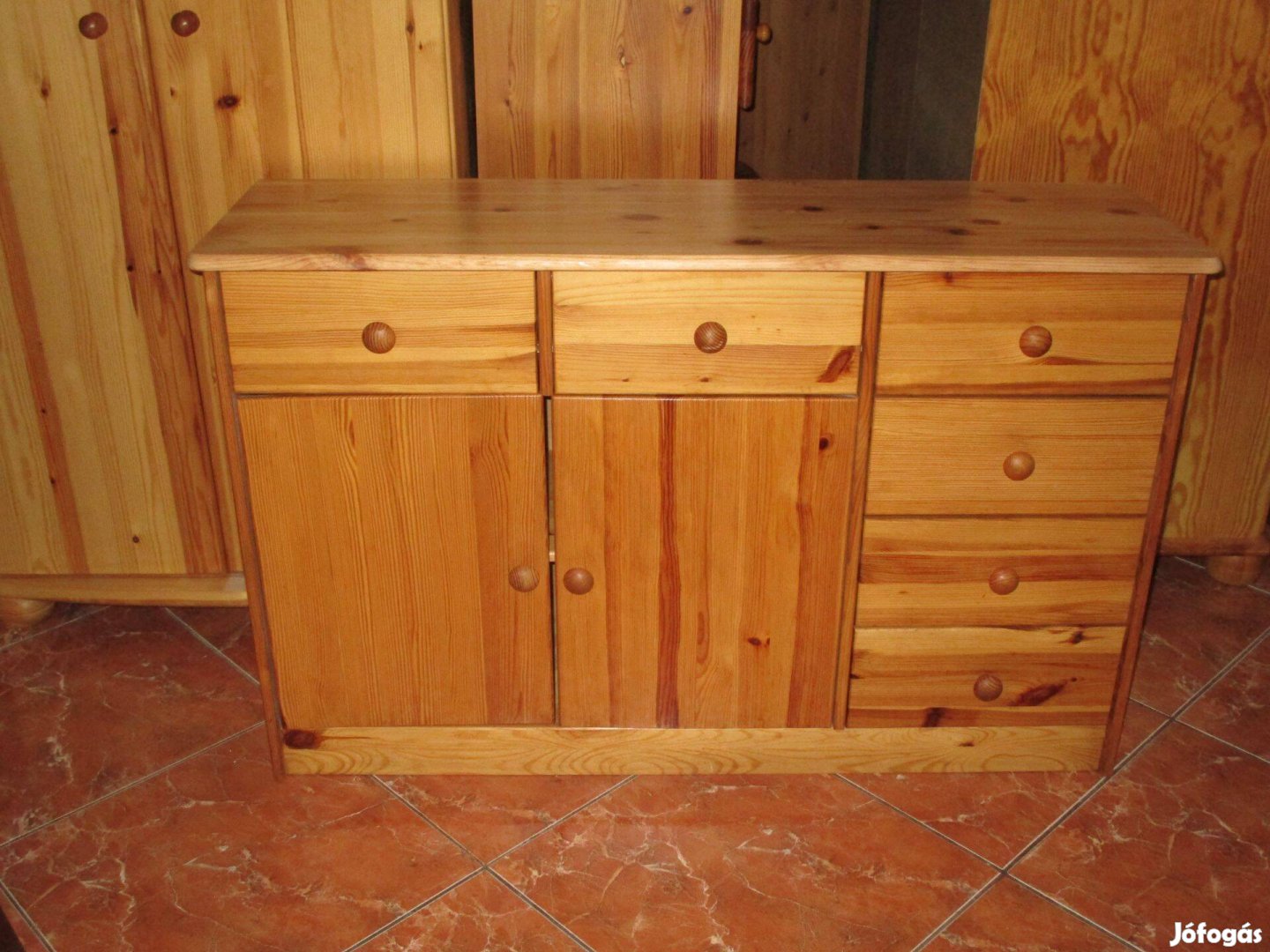 Fenyő komód 117x35x73cm