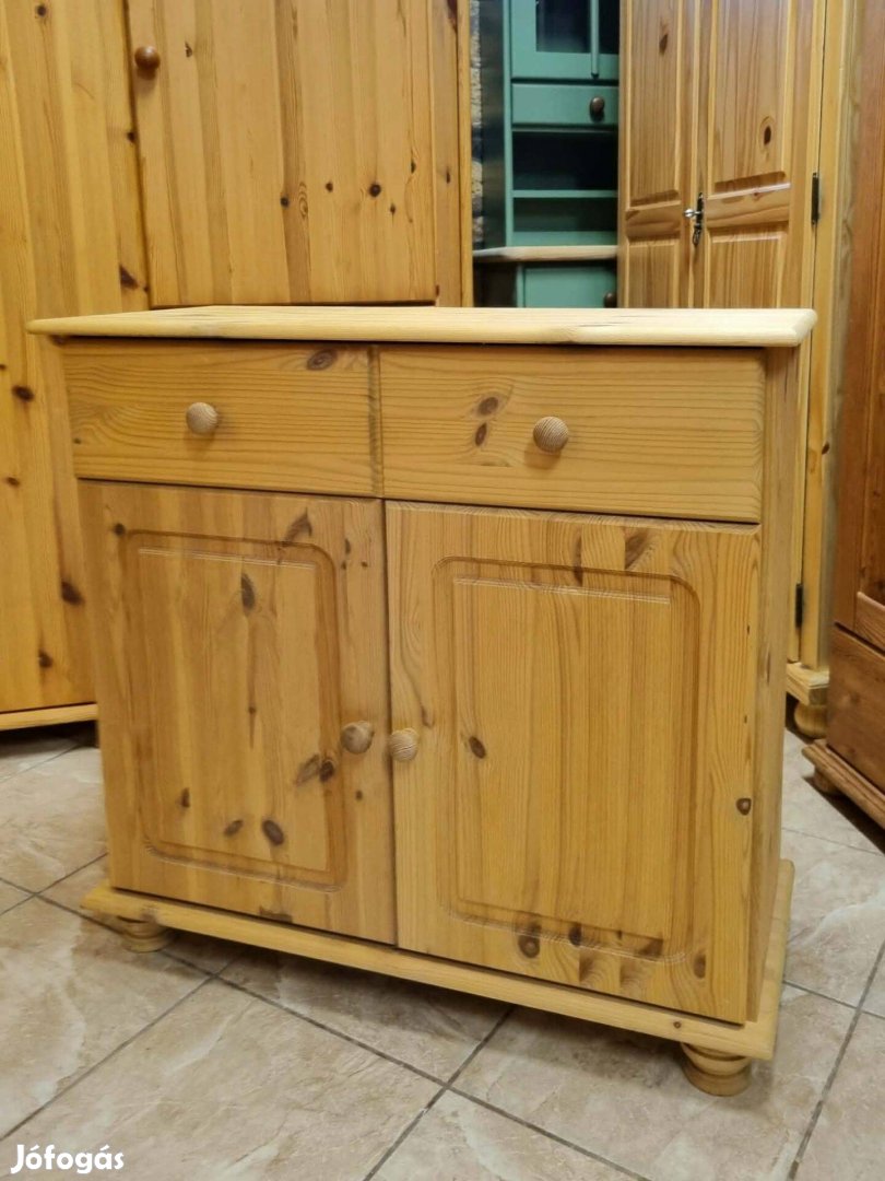 Fenyő komód 81x77x36