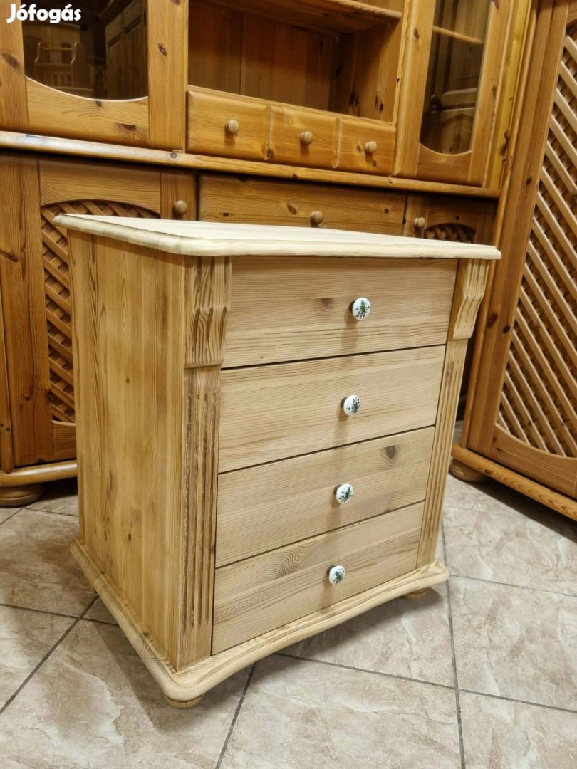 Fenyő mini komód 60x70x48
