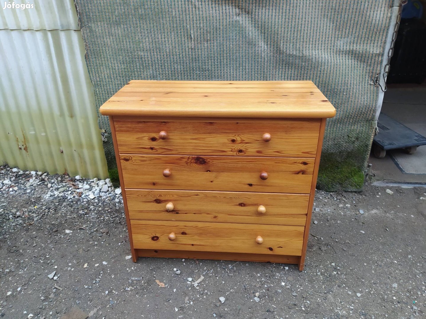 Fenyöfa fiókos komód
