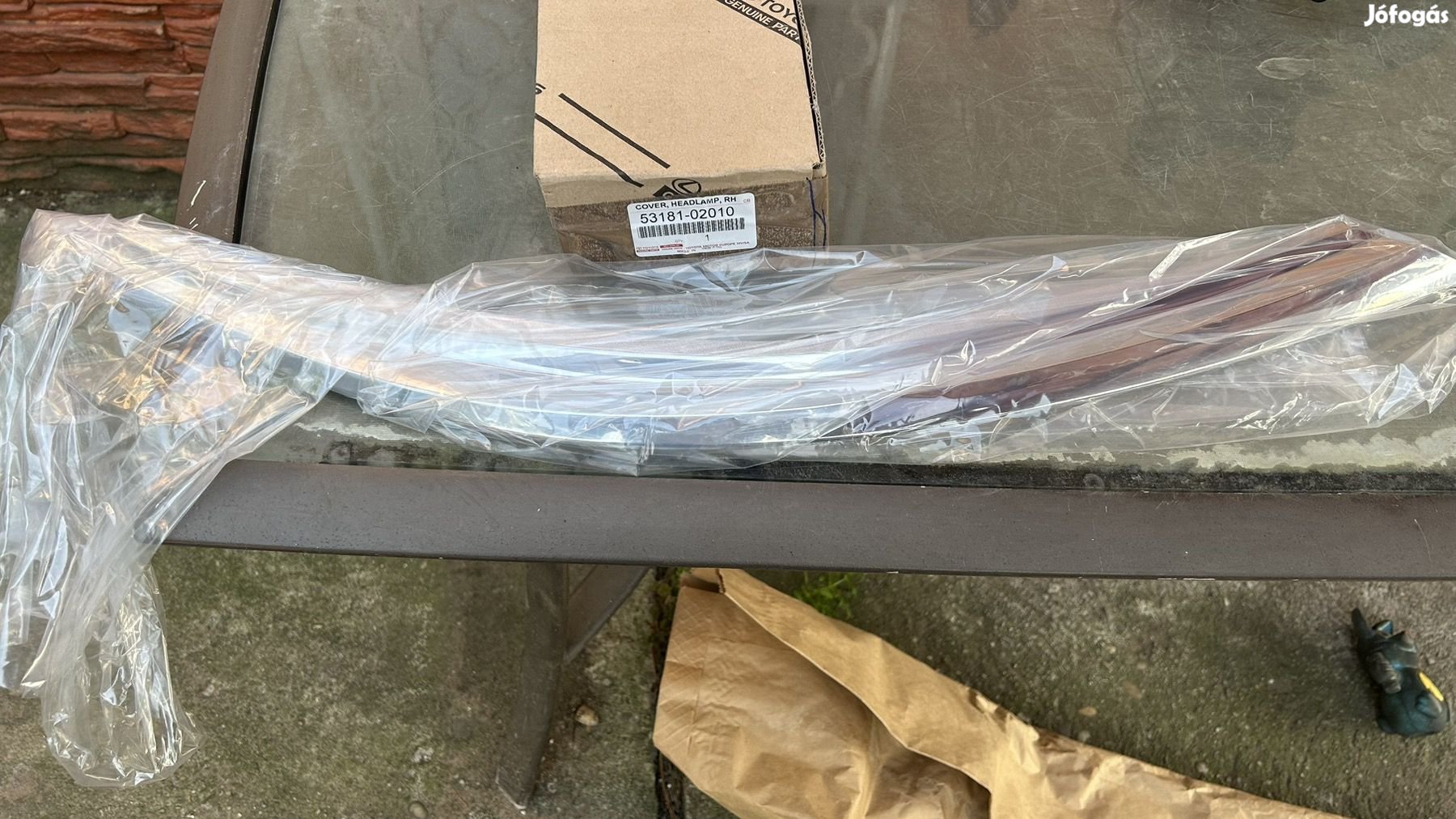 Fényszoró krómléc corolla je 2013-2016 eladó