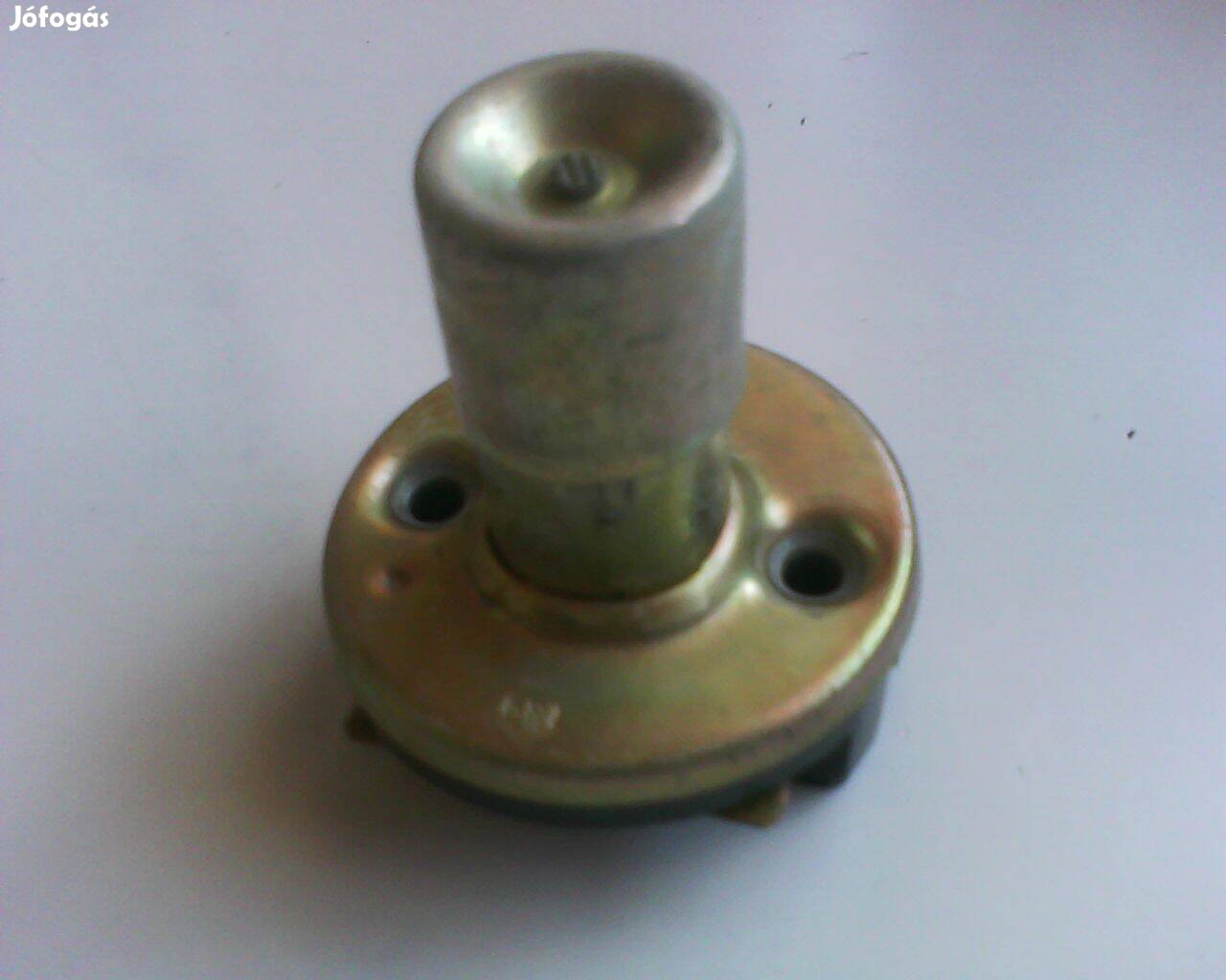 Fényváltó kapcsoló