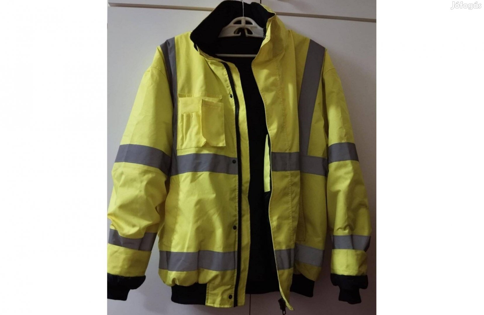 Fényvisszaverős, bélelt kabát