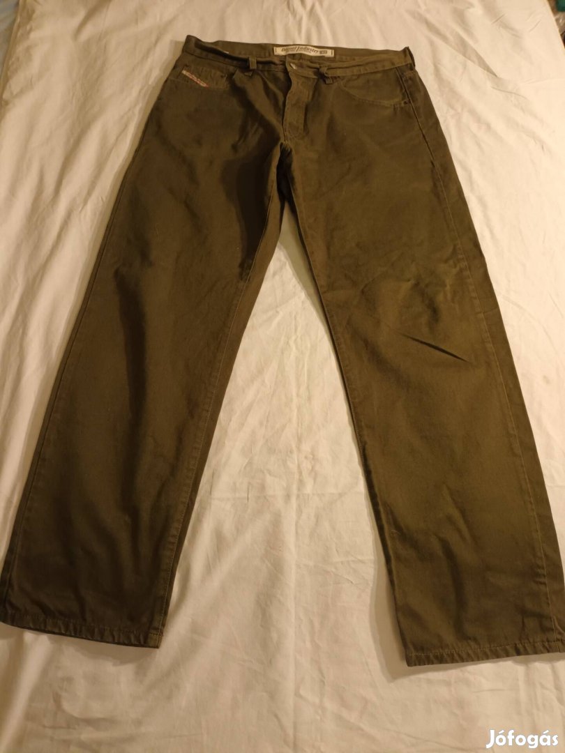 Ferfi 38-as Diesel nadrág 