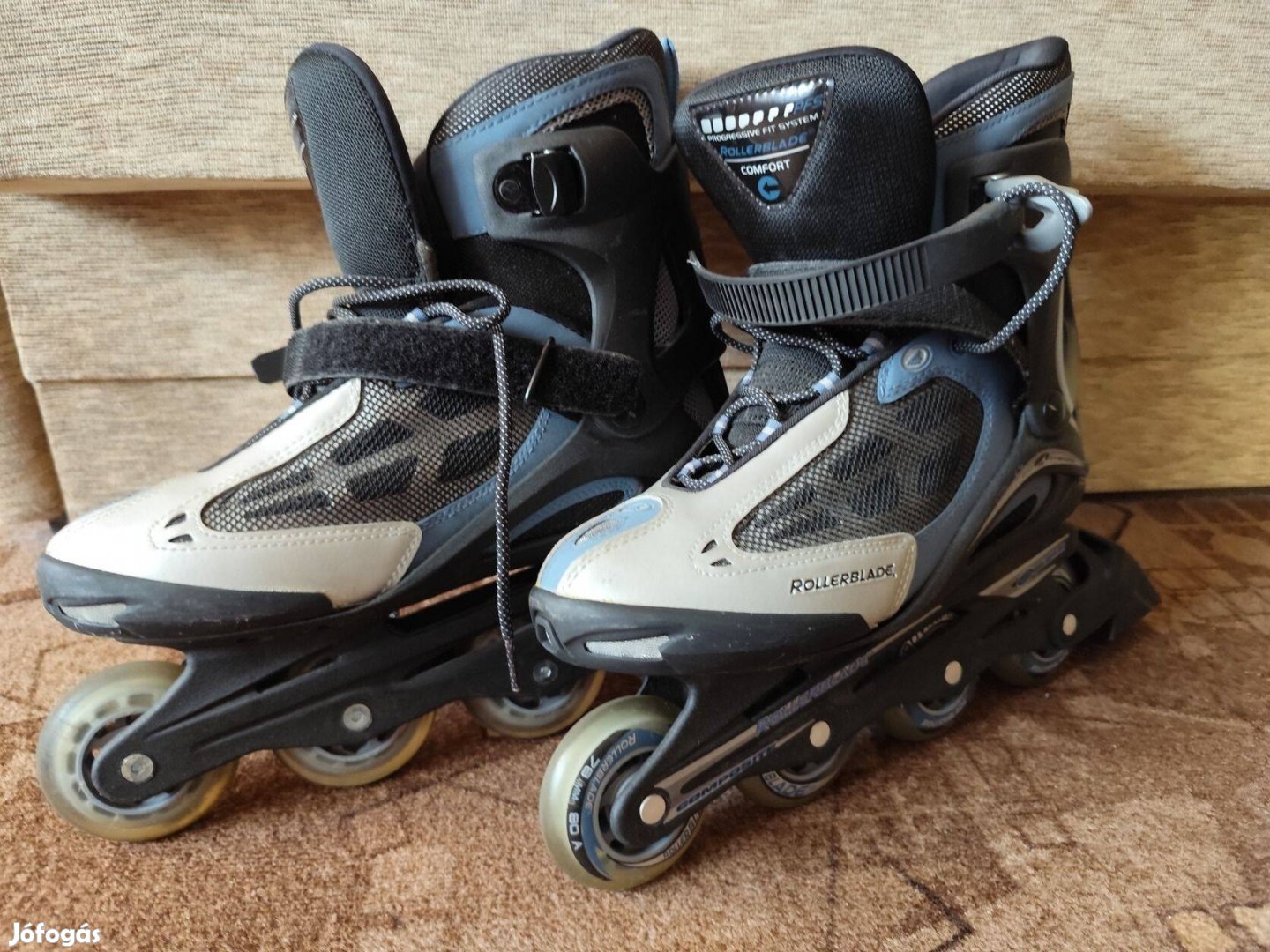 Férfi 43-as Rollerblade görkorcsolya